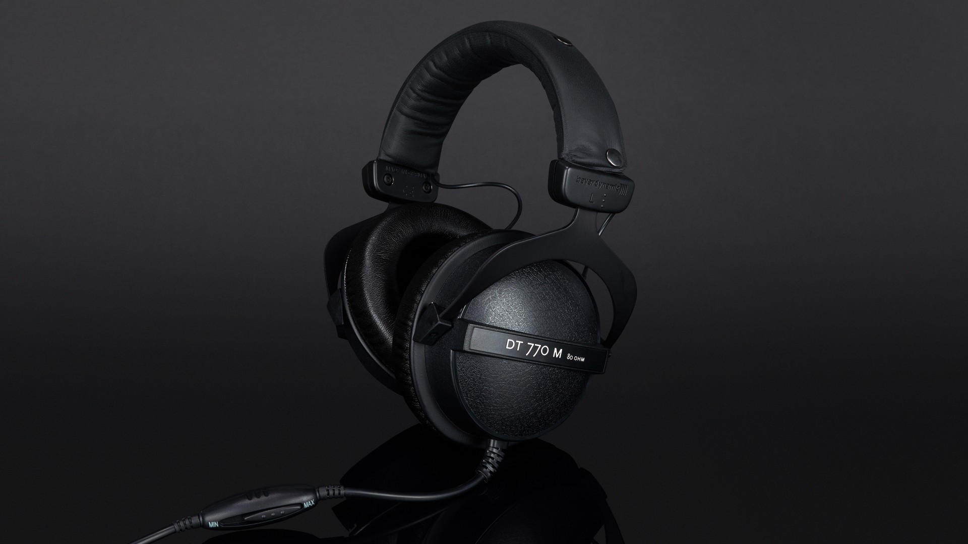 هدفون استودیویی بیرداینامیک مدل DT 770 M 1 هدفون استودیویی بیرداینامیک مدل DT 770 M