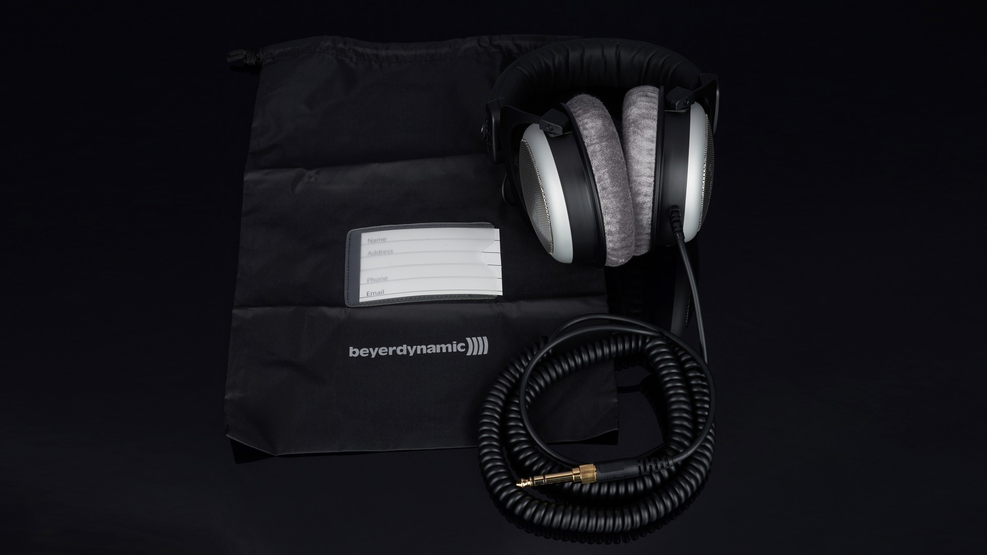 هدفون استودیویی بیرداینامیک مدل DT 880 Pro