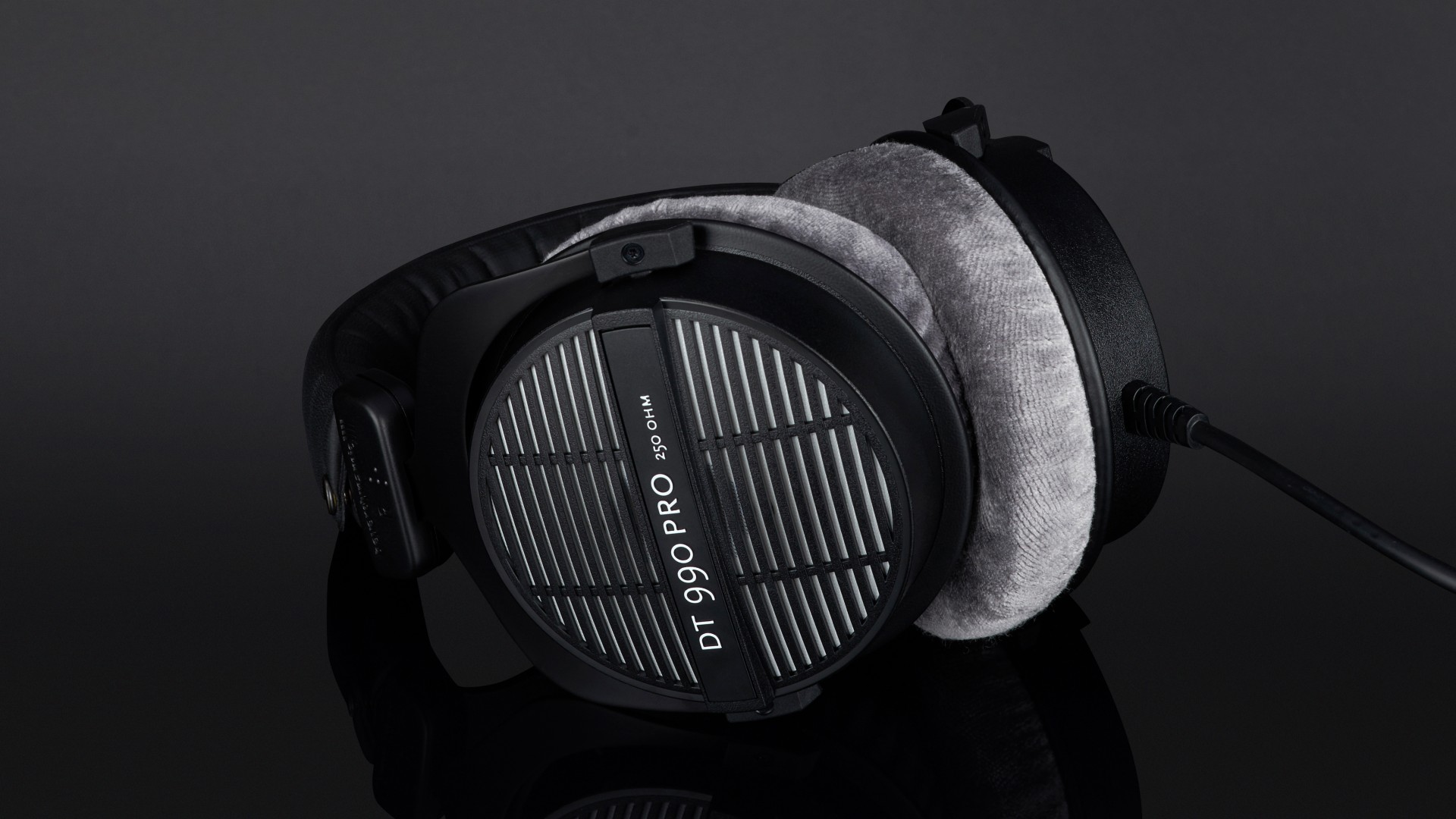 BeyerDynamic DT 990 Pro 1 2