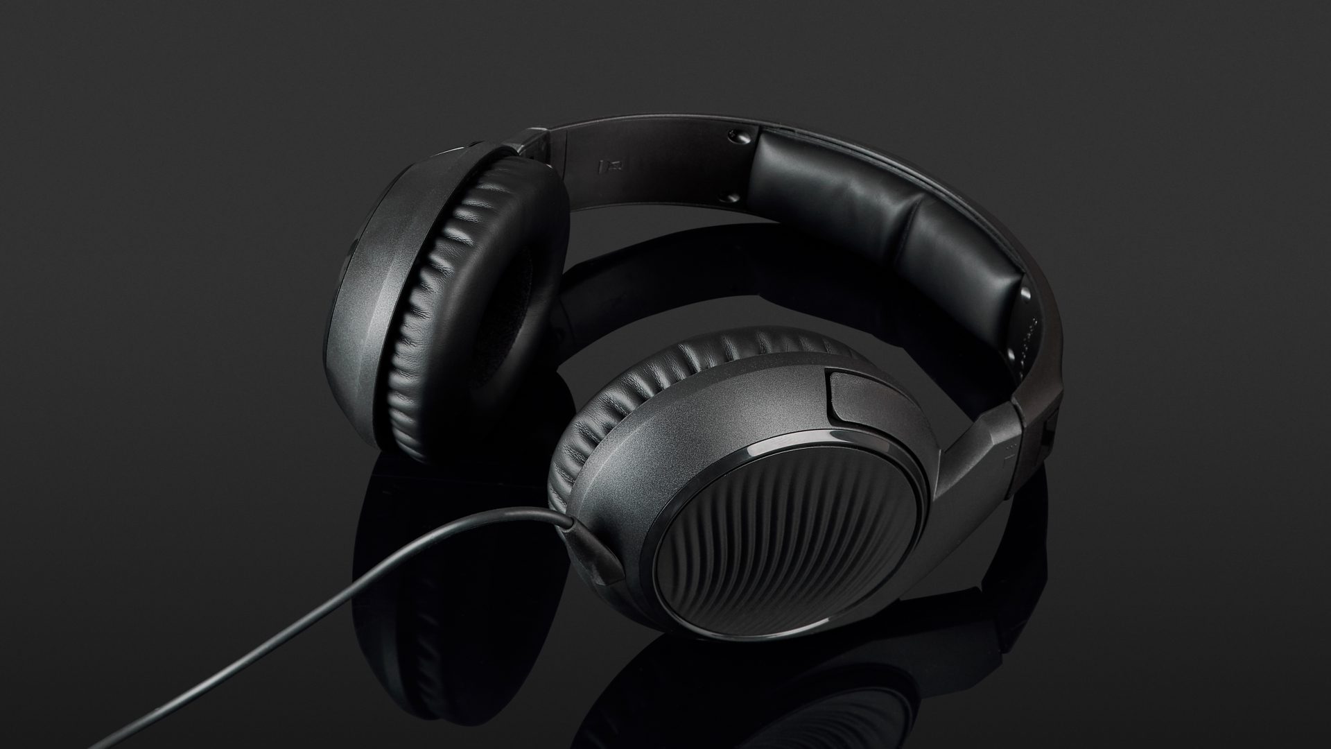 هدفون استودیویی سنهایزر مدل HD 200 Pro 