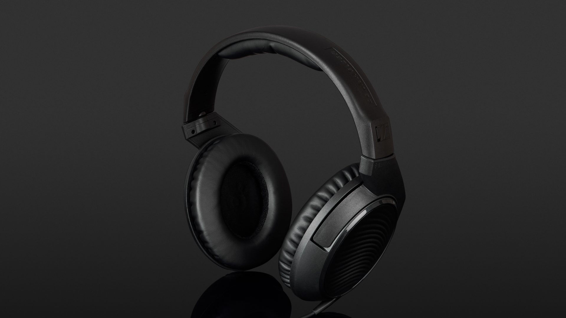 هدفون استودیویی سنهایزر مدل HD 200 Pro 