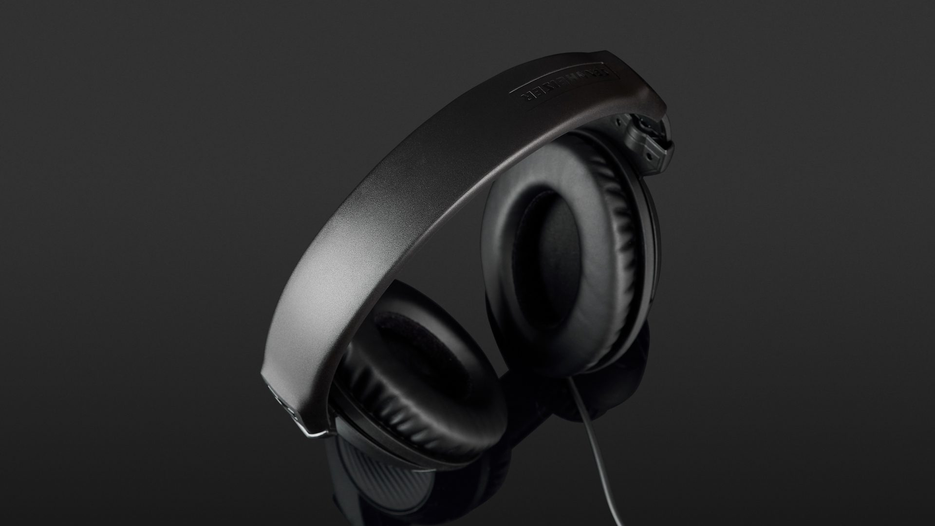 هدفون استودیویی سنهایزر مدل HD 200 Pro 