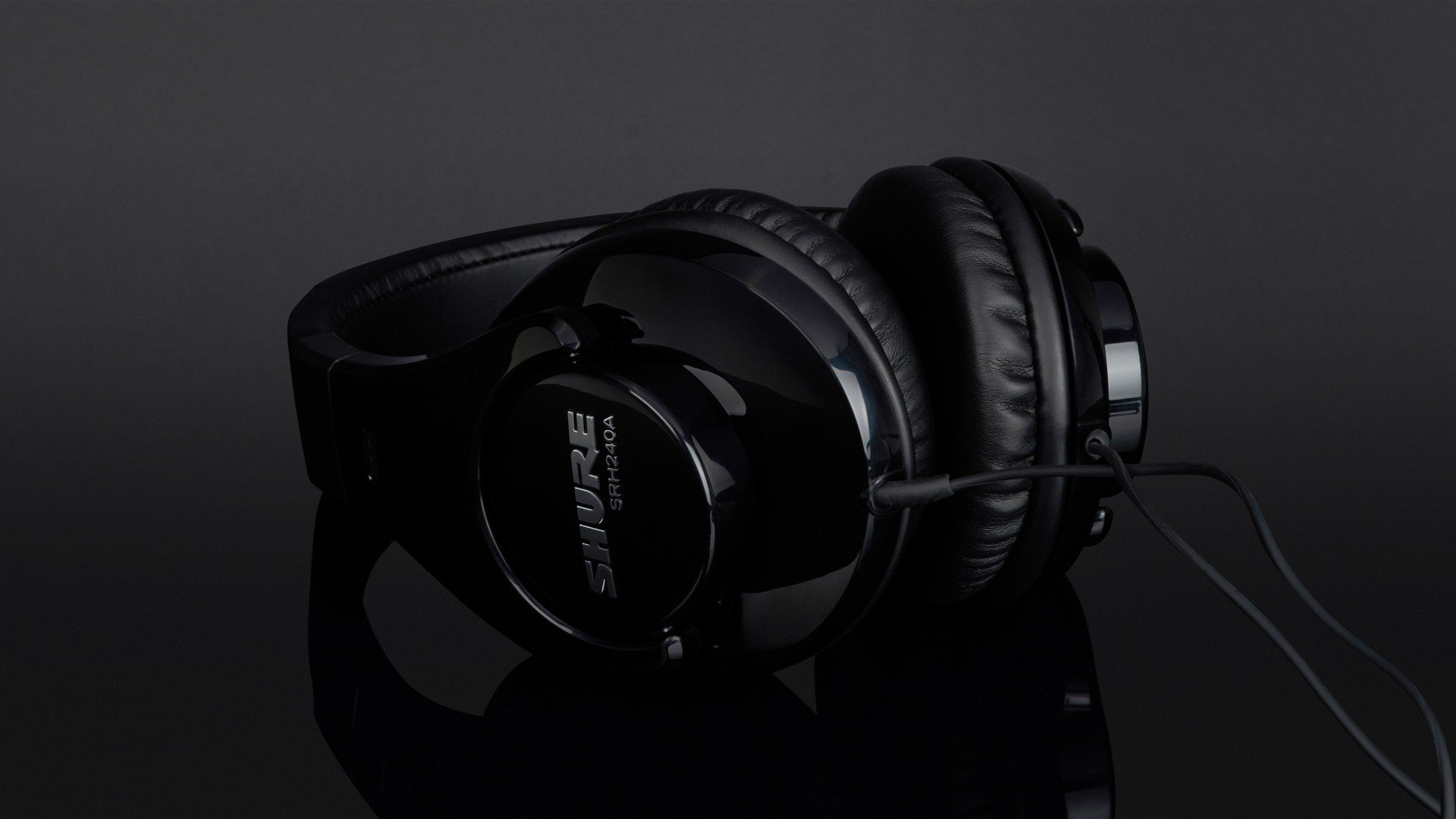 هدفون استودیویی شور مدل SRH240 2 هدفون استودیویی شور مدل SRH240