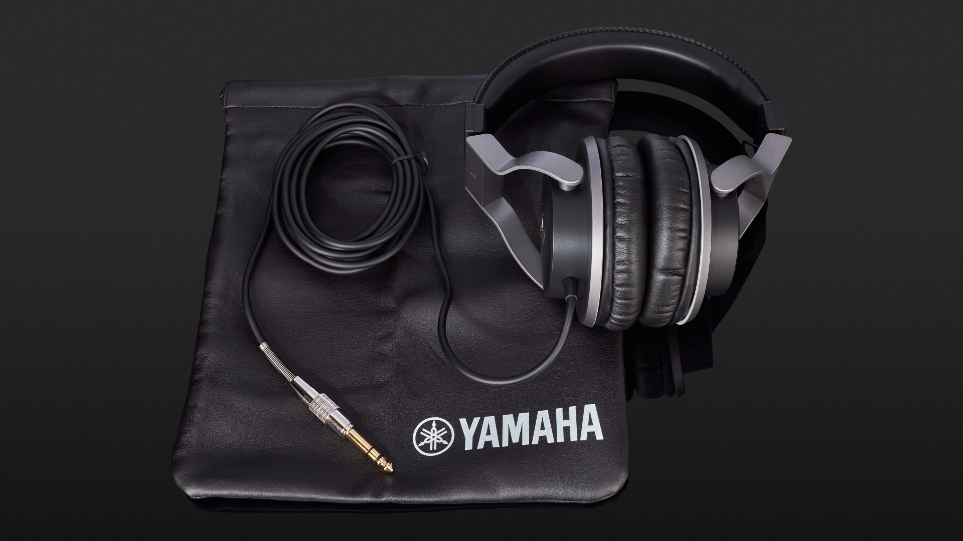 هدفون استودیویی یاماها مدل HPH-MT7